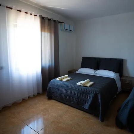 Ela's 1 * Durrës